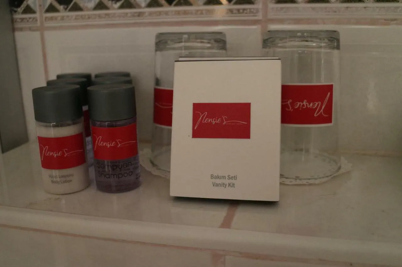 Nensie'S Boutique Hotel Αττάλεια 2*,